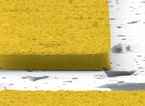 SEM-1 SEM of Gold Layer on Thin Film Circuit