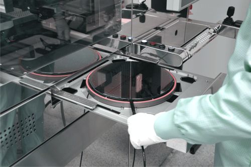 MA12_Wafer_Load MA12 Wafer Loading