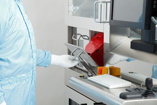 MA200Gen3_Operator_Loading MA200 Automatic Mask Aligner with Wafer Cassette Being Loaded