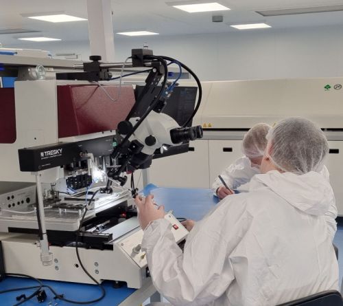 Tresky T-5300 Installed at DER-IC Newcastle for bonding of Power Electronic Devices